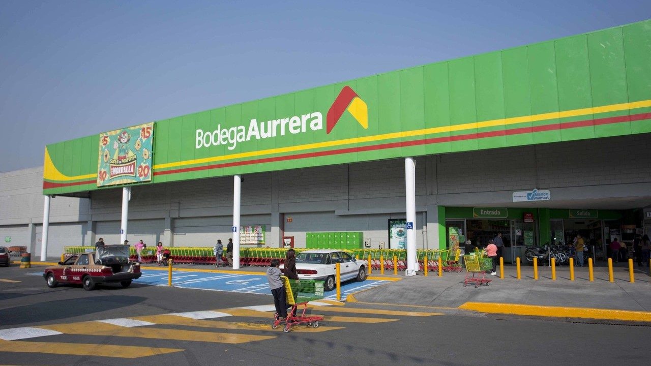 How to efficiently mine WhatsApp chat data with WhatsApp number screening software.